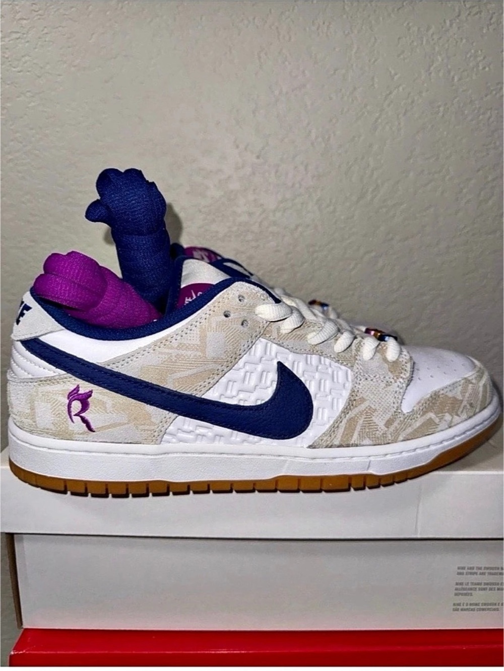 Nike SB Dunk Low Rayssa Leal Sneakers White & Purple